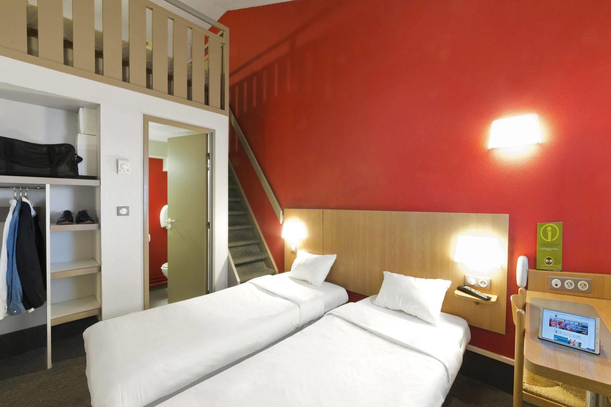 B&B Hotel Laval Change Exterior photo
